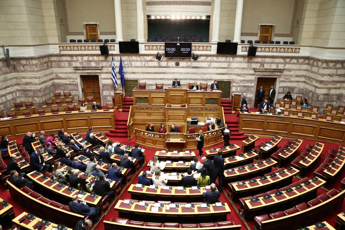 Τέμπη: Στη Βουλή η νέα δικογραφία για τυχόν ευθύνες Καραμανλή, Σπίρτζη